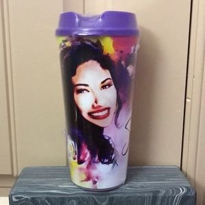 STILL SEALED‼️ NWT‼️ SELENA CUP LAST ONE‼️‼️